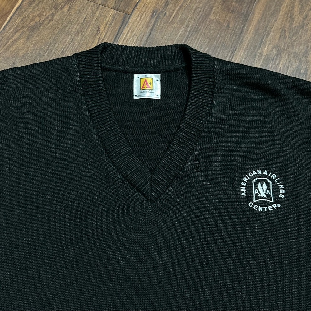 Vintage American Airlines Center Acrylic V-Neck Sweater Heavy Knit Black Mens XL